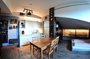 In-room safe, iron/ironing board, rollaway beds, free WiFi