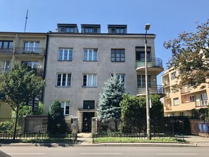Front of property - Alder Apartments (Kraków)