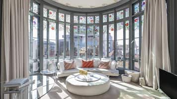 Suite Supérieure, balcon (Royal Suite 1906) | Coin séjour