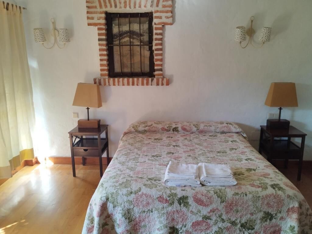 베이직 스튜디오 (2 Adults) | 책상, 방음 설비, 다리미/다리미판, 간이 침대