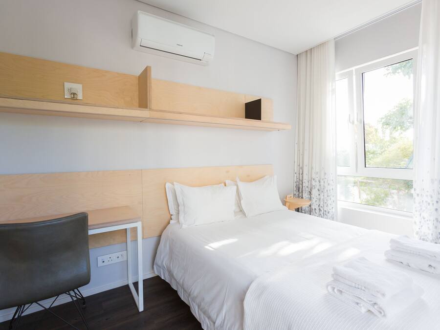 Literie de qualité supérieure, coffres-forts dans les chambres
