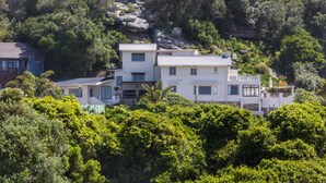 Unclassified image, 4 of 17, button - Villa Paradiso (Wilderness)