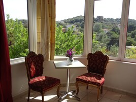 公寓 (First Floor) | 客房景观