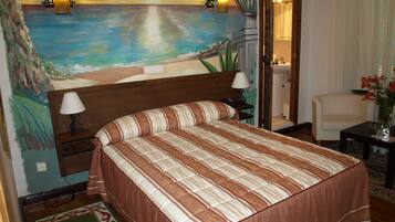 Double Room | Free WiFi, bed sheets