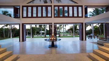 Entrada (vista interna)