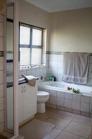 Rumah Deluks, 2 kamar tidur | Kamar mandi | Pengering rambut