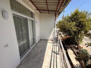 Family Studio Suite | Balcony