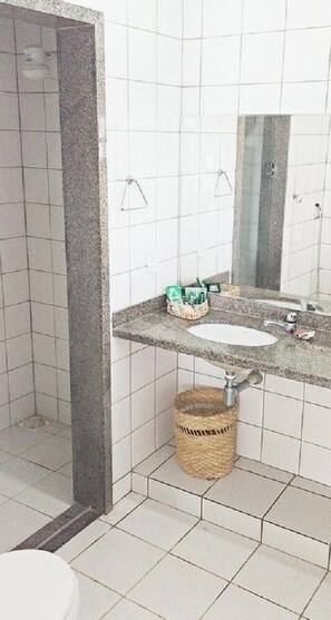 Chalet | Baño | Ducha y toallas