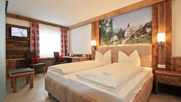 In-room safe, desk, soundproofing, free WiFi