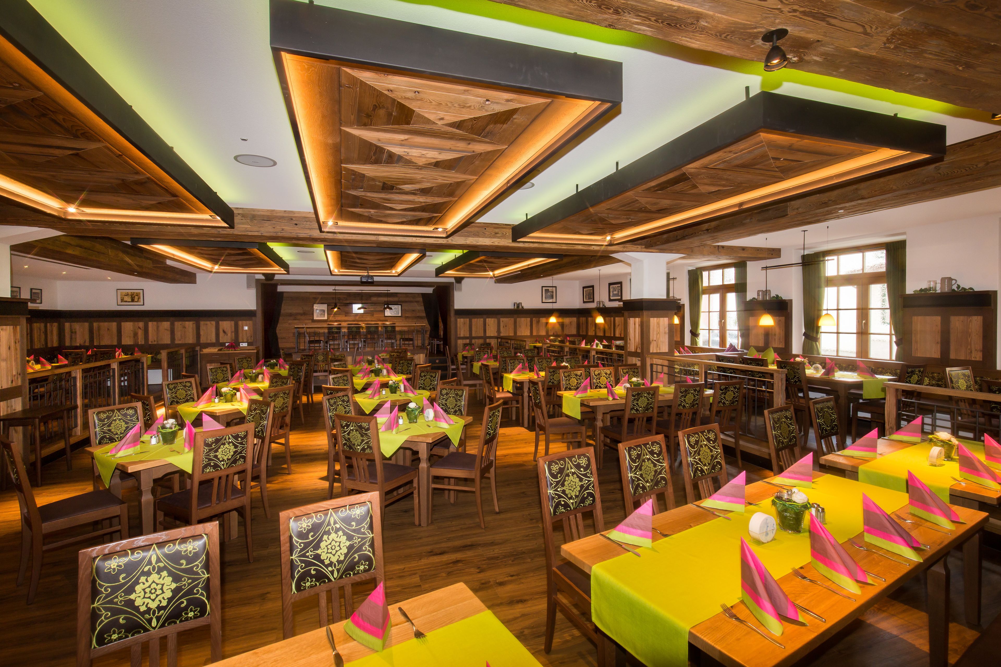 lunch and dinner served, local cuisine