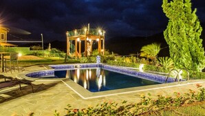 Outdoor pool - Pousada Recanto da Mantiqueira (Passa Quatro)