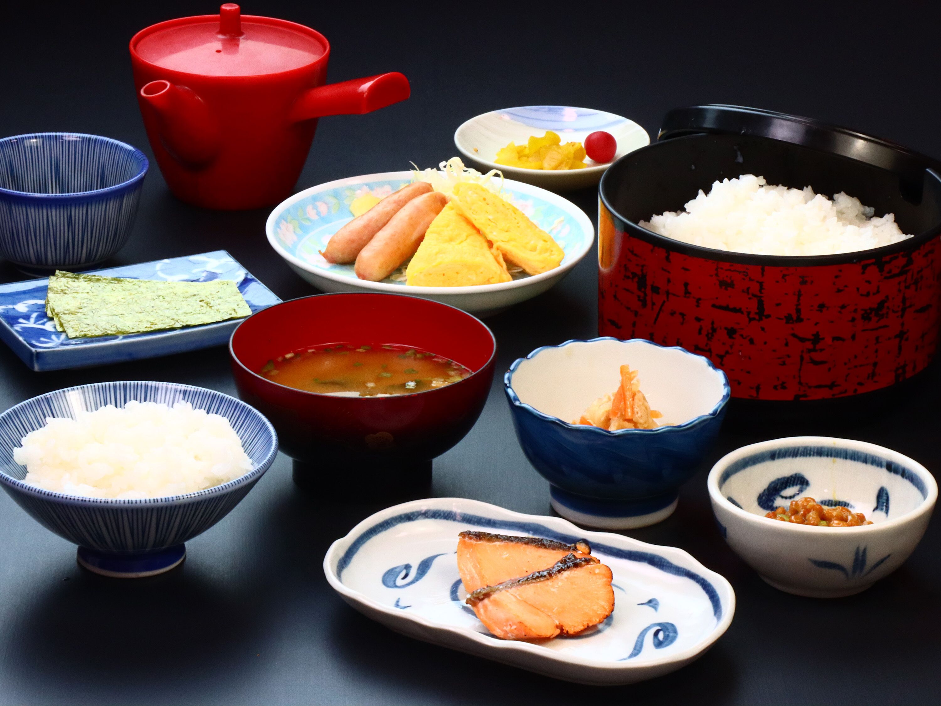 旅館のお食事処