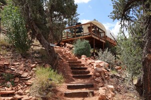 Cabaña Grand, balcón, vistas a la montaña | Ropa de cama de alta calidad, edredones de plumas, mobiliario individual