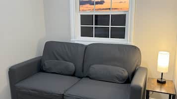 Habitación individual Deluxe | Ropa de cama de alta calidad y tabla de planchar con plancha