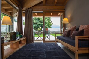 Superior Suite, Corner (4) | Living area