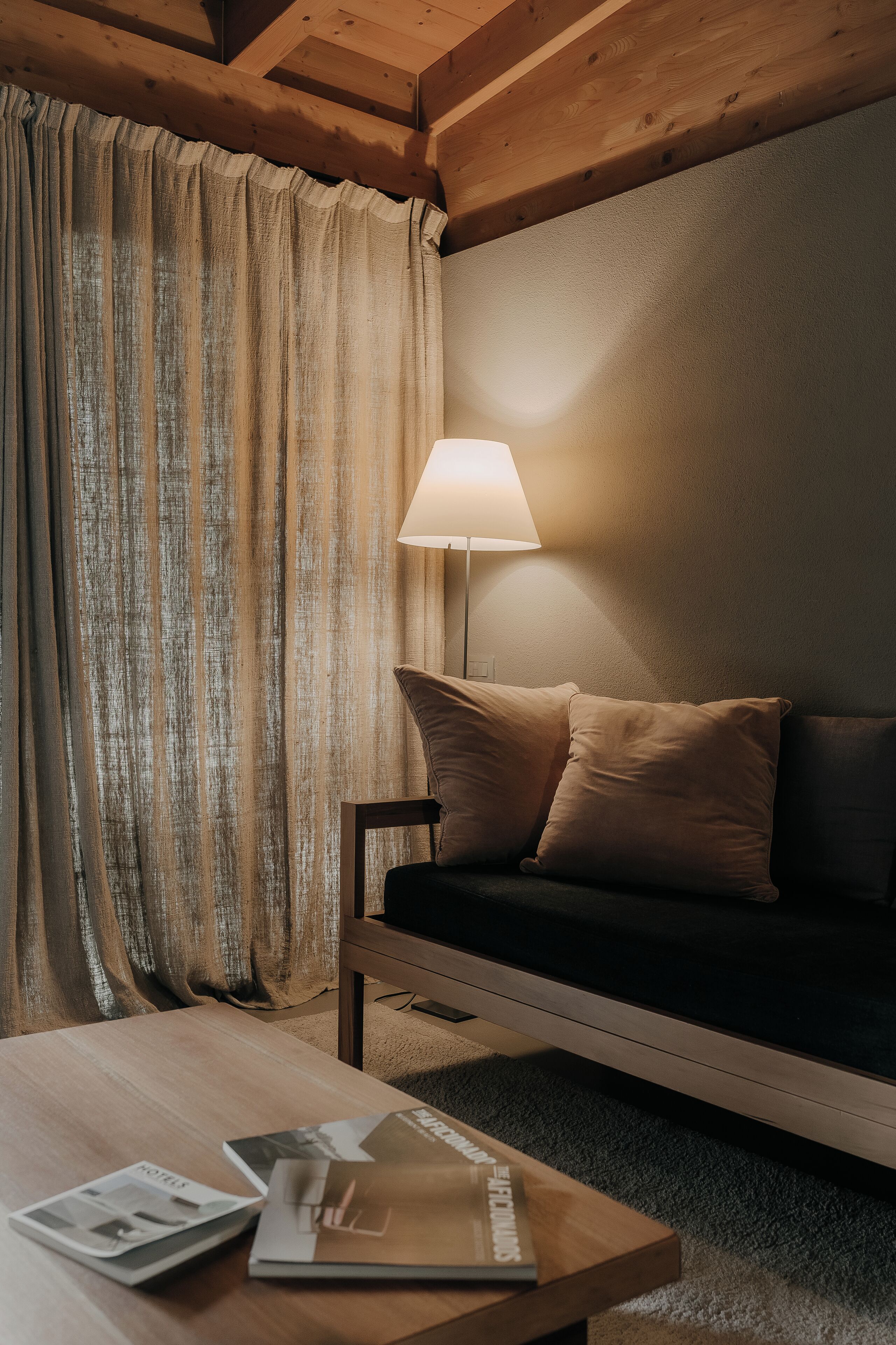 Junior lakosztály, kilátással a borászatra, kerti (2) | Nappalirész | Síkképernyős tévé