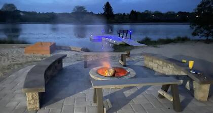 Gearhart Lakefront Oasis