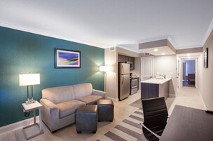 Televisión de pantalla plana de 40 pulgadas con canales por cable