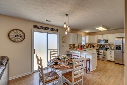 GreatGroupGetaway 15 min from Keeneland/Horse Park/Downtown/UK/Red Mile