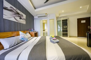 Standard Double Room, 1 Double Bed | Down duvets, memory-foam beds, in-room safe, desk - Cozy Resort, A Boutique Hotel (Pattaya)