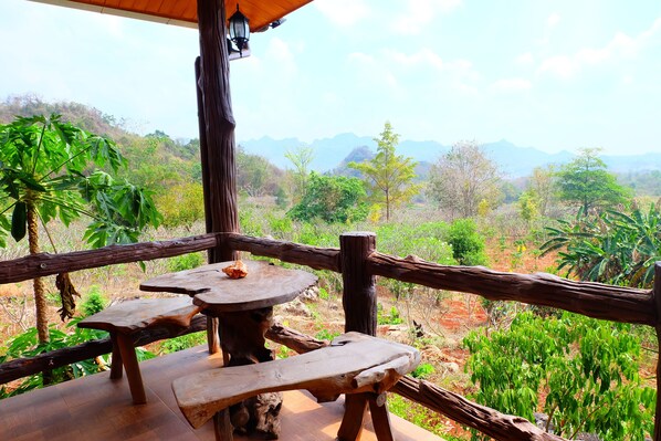 每日供应当地美食早餐（需付费）