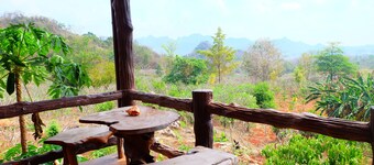 Fahsuai Namsai Baimai Resort