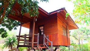 Unclassified image, 2 of 45, button - Fahsuai Namsai Baimai Resort (Sai Yok)