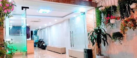 Fassade der Unterkunft – Abend/Nacht