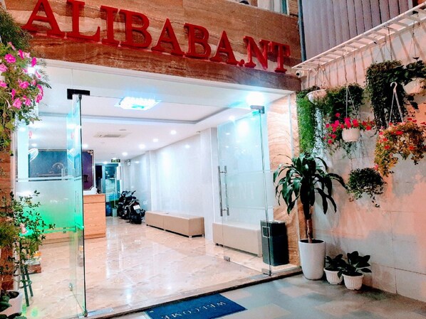 Front of property - evening/night - Alibaba Hotel (Nha Trang)
