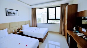 Minibar, blackout drapes, soundproofing, free WiFi - Alibaba Hotel (Nha Trang)