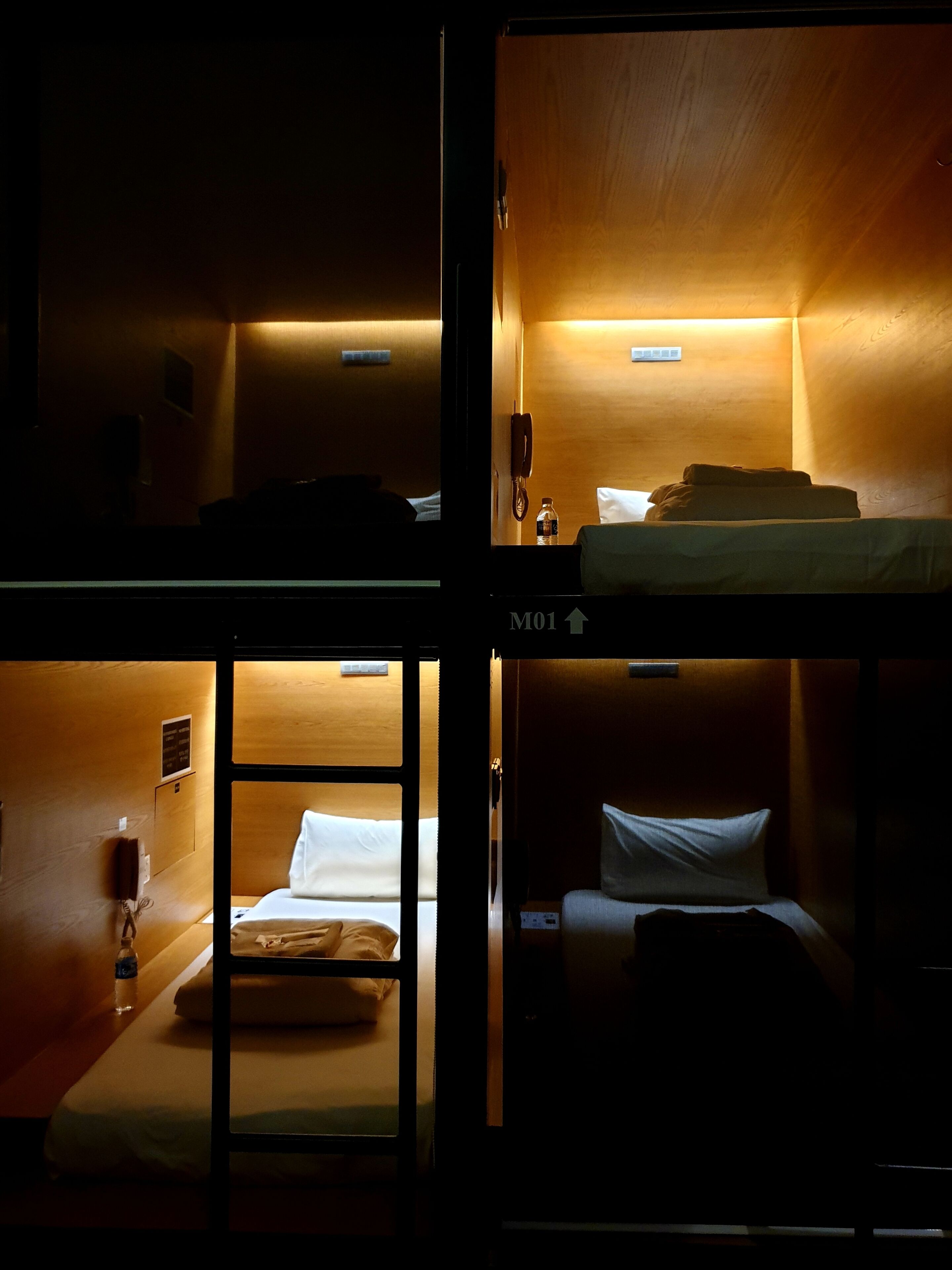 capsule - male only (3 hours usage) | free wifi