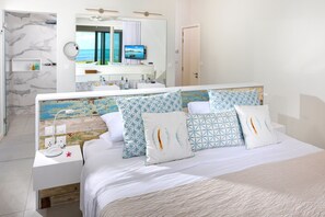 4 bedrooms, in-room safe, iron/ironing board, free WiFi