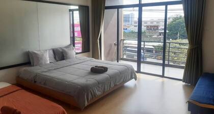 HOMEY-Don Mueang Airport Hostel