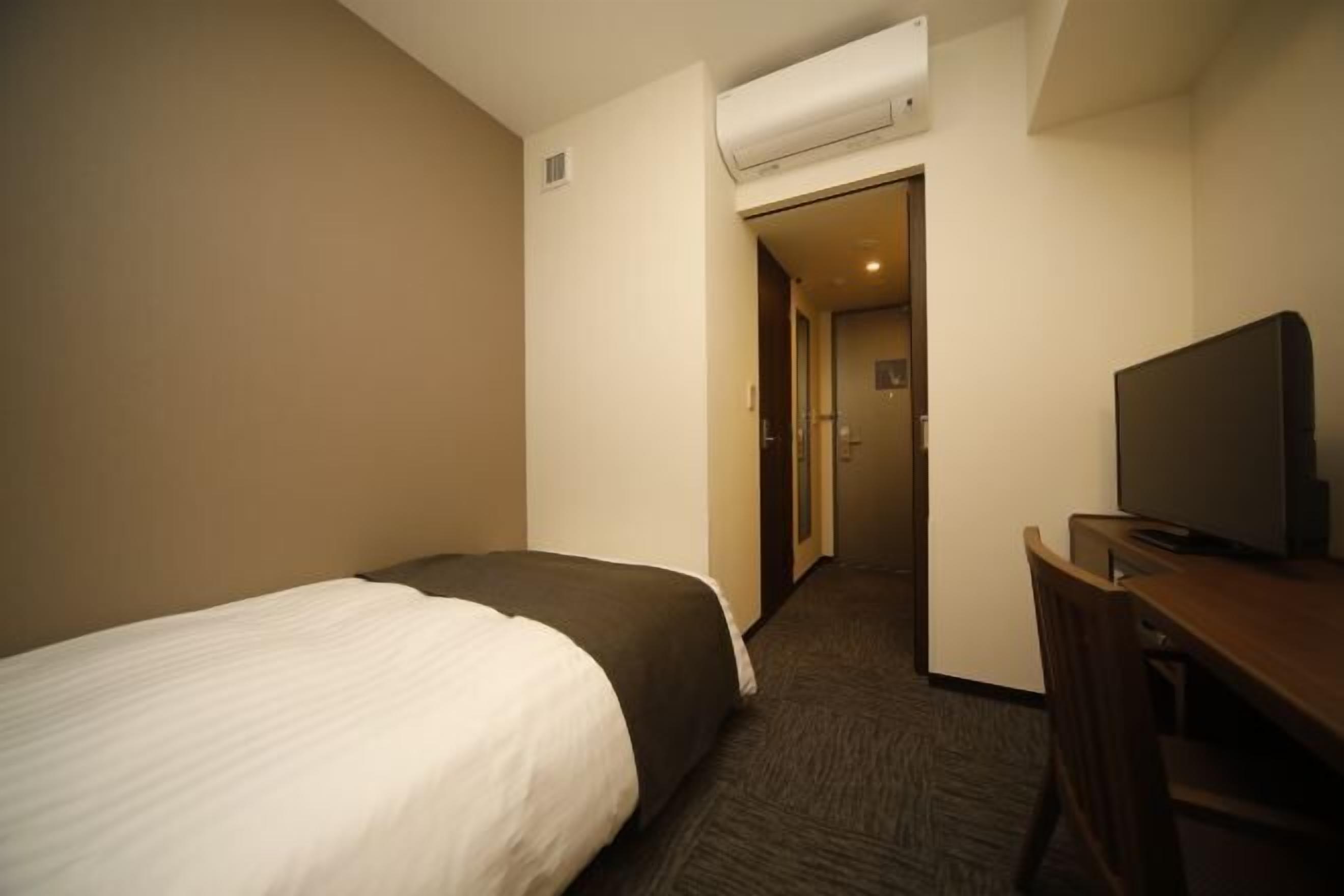 Brankas, kedap suara, dan Wi-Fi gratis