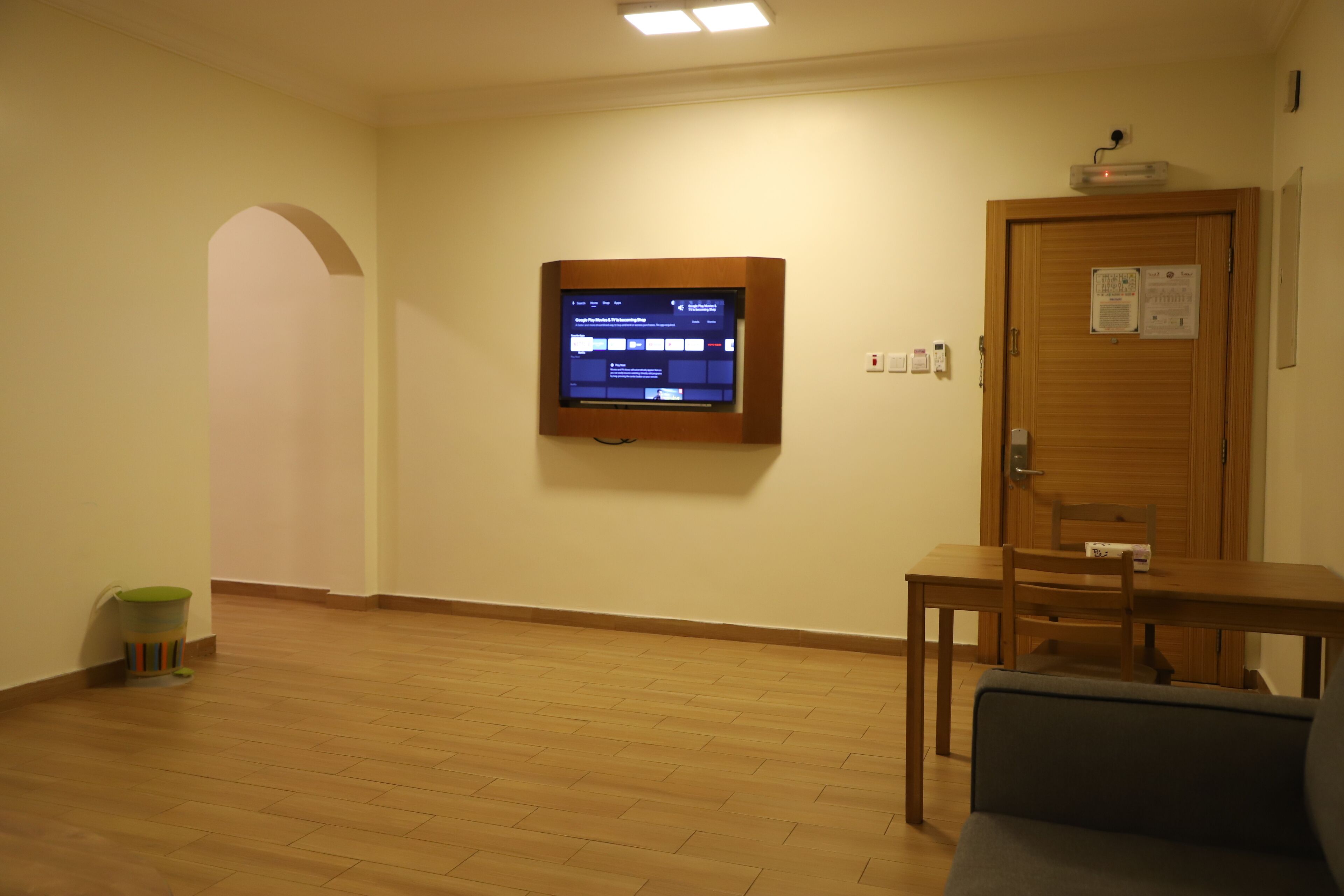 Appartement, 1 chambre | Coin séjour | Télévision à écran plat de 42 pouces avec chaînes par satellite