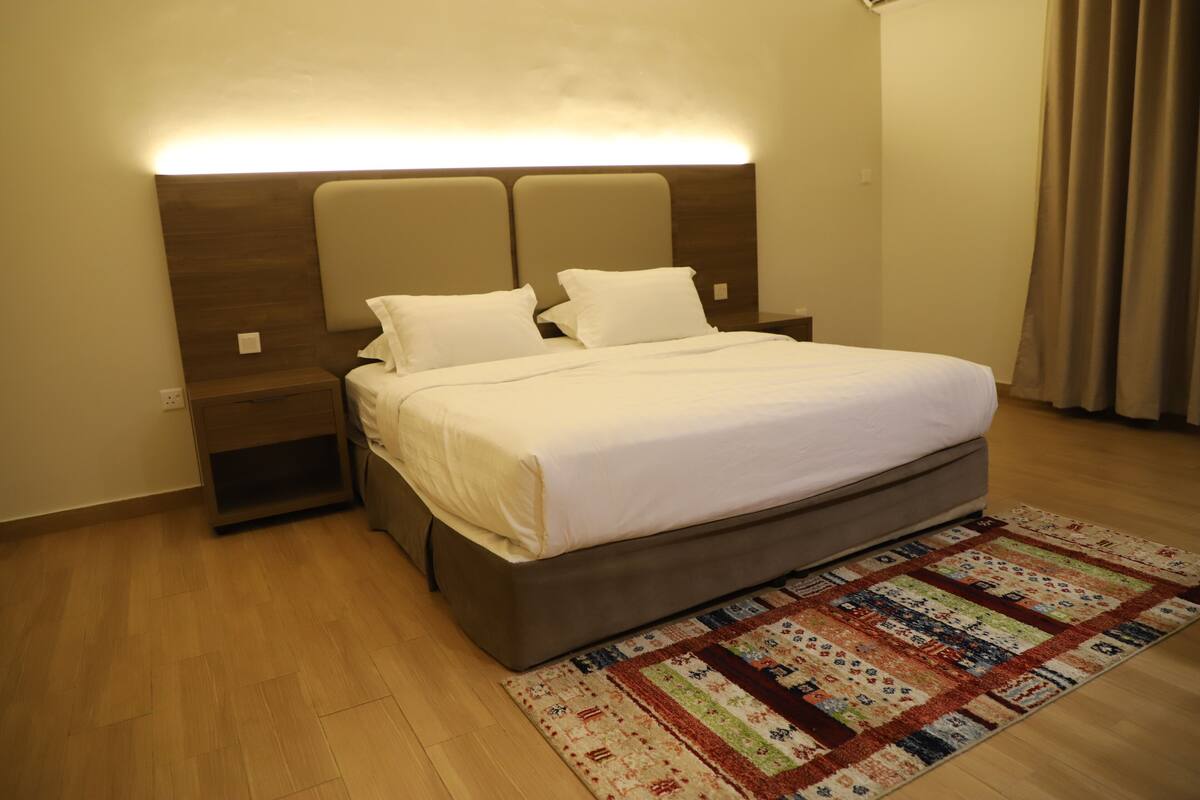Apartment, 3 Bedrooms | Egyptian cotton sheets, premium bedding, memory foam beds, in-room safe