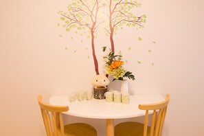 Apartamento familiar, 1 habitación, no fumadores, cocina | Servicio de comidas en la habitación