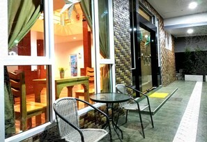 施設の正面