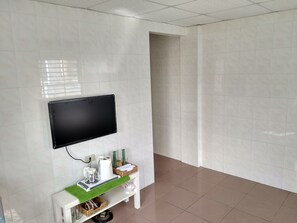 Habitación básica, 2 habitaciones, en esquina | Sala de estar