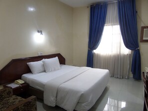 Escritorio y wifi gratis 