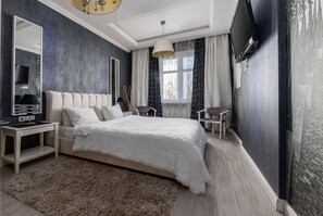 Apartamento superluxo, 1 quarto (Sverdlova Street 24) | 1 quarto, roupas de cama de algodão egípcio, roupas de cama premium