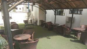 住宿內酒吧