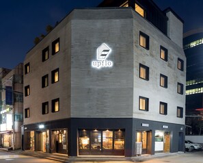 Front of property - Upflo Hostel (Seoul)