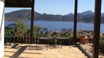 Casa panorâmica, vista para o mar | 1 quarto, roupas de cama premium, individualmente decorados