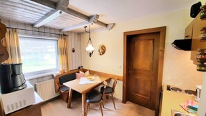 Unclassified image, 4 of 29, button - House Wolfgang Stecher - Holiday apartment I (Nesselwängle)