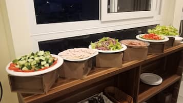 Desayuno estilo bufé