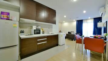 One Bedroom Executive Residence | 1 bedroom, in-room safe, blackout curtains, iron/ironing board