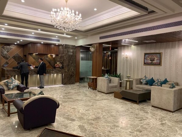 Lobby - Hotel Shagun (Dera Bassi)