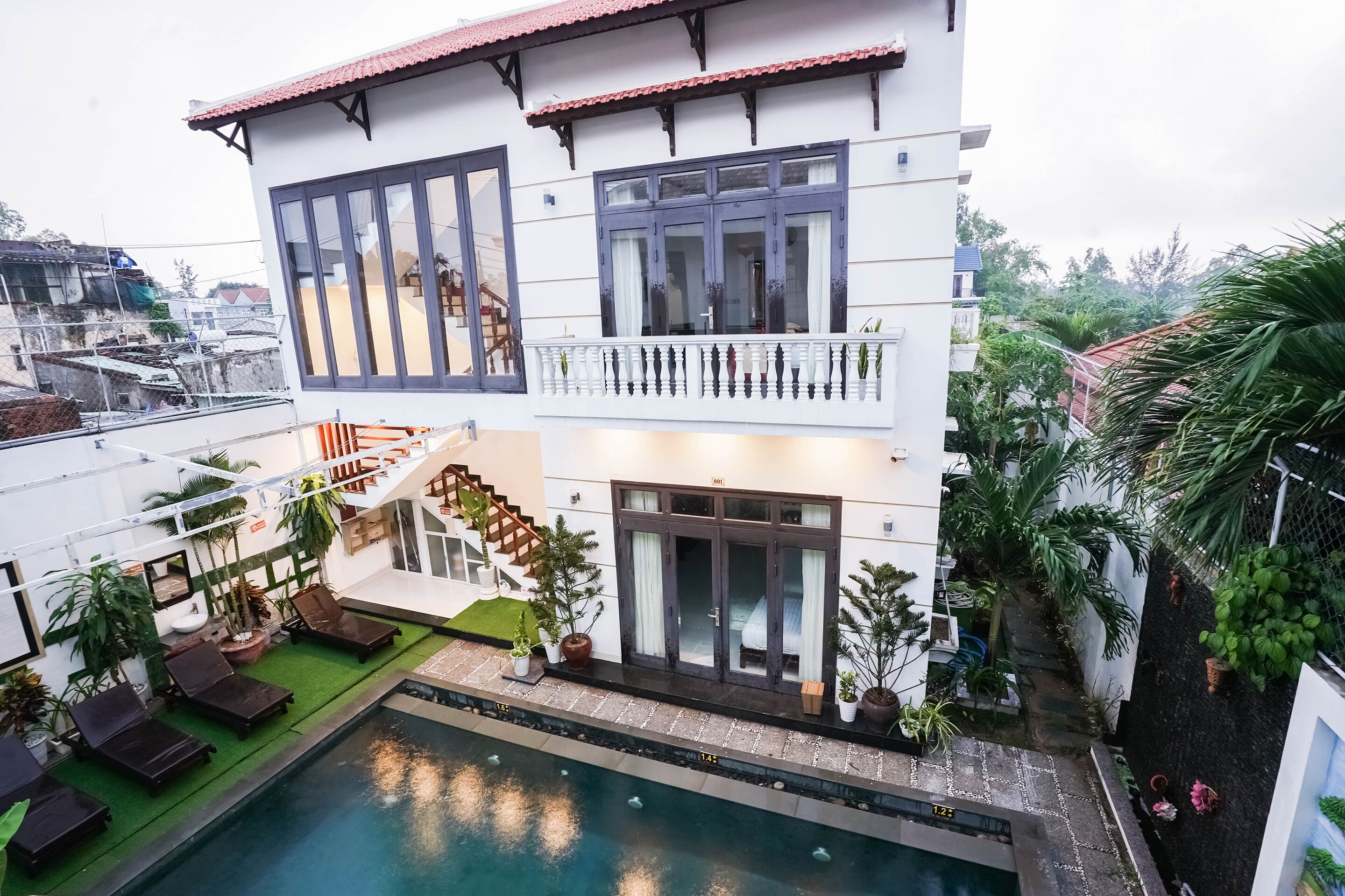 ด้านหน้าที่พัก