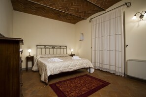 1 chambre, literie de qualité supérieure, bureau